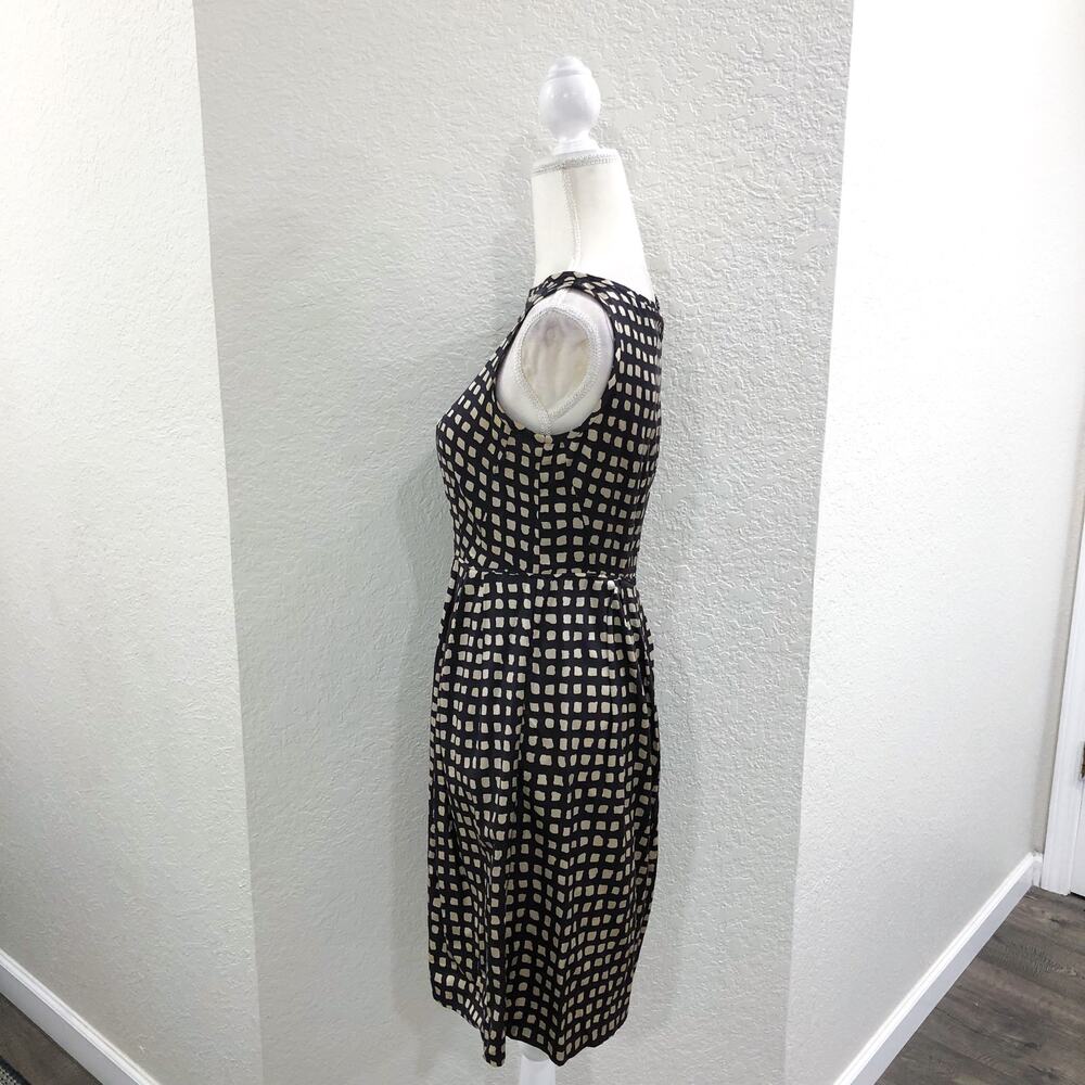Banana Republic Silk Fit and Flare Dress - Picture 3 of 10